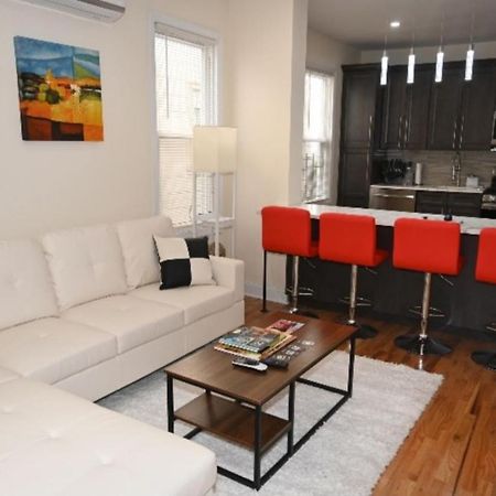 Апартаменты Ooohlala! 2 Beds And 2 Full Baths W/Free Parking Ньюарк Экстерьер фото
