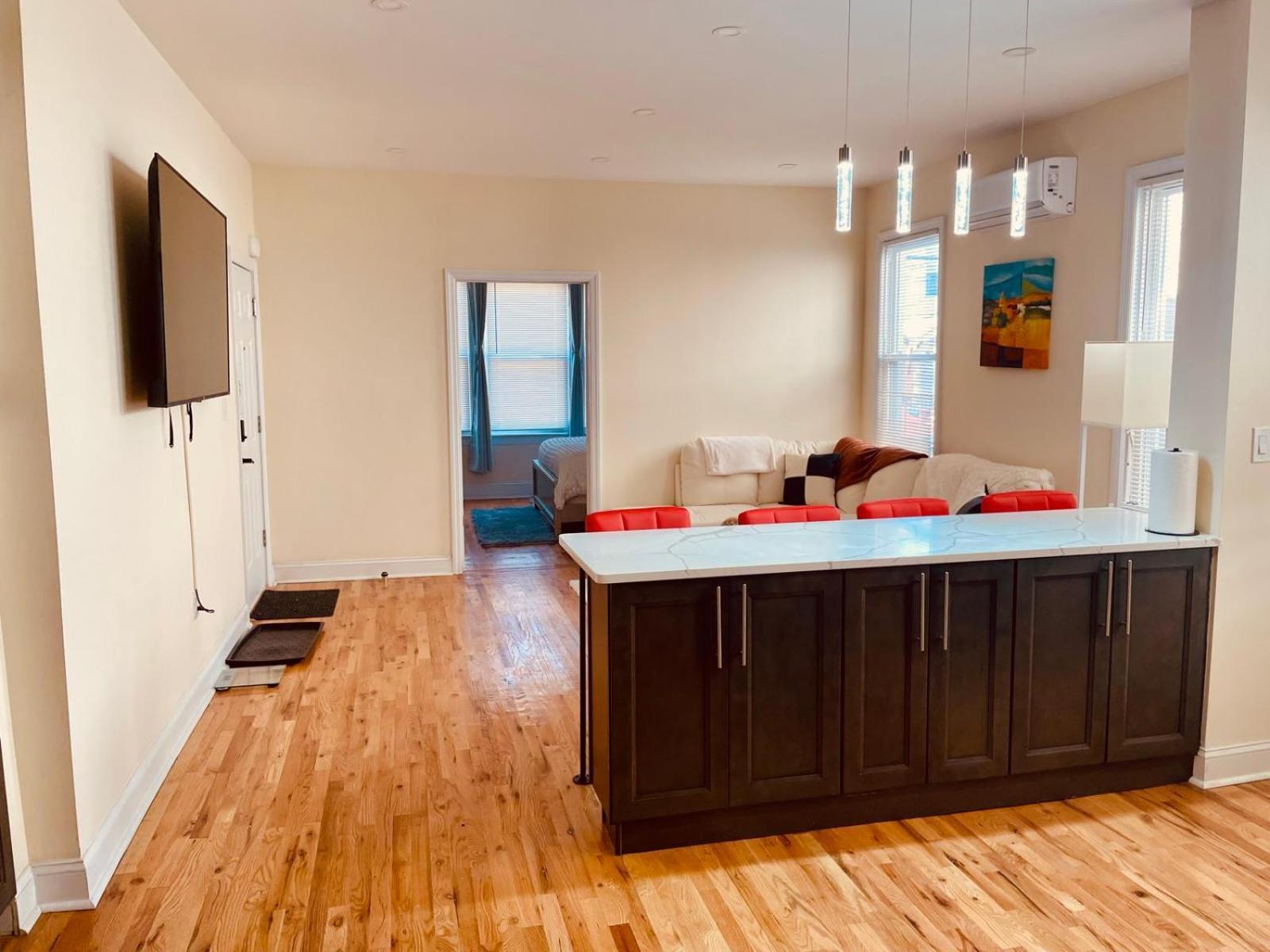 Апартаменты Ooohlala! 2 Beds And 2 Full Baths W/Free Parking Ньюарк Экстерьер фото