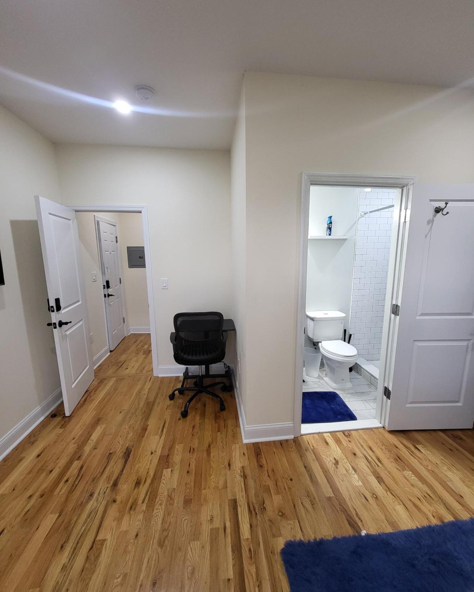 Апартаменты Ooohlala! 2 Beds And 2 Full Baths W/Free Parking Ньюарк Экстерьер фото